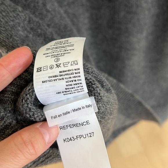 Super cute, cozy & soft sweater! Very flattering fit! - Picture 6 of 7